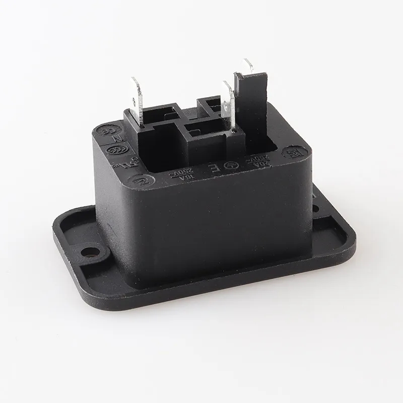 MR-215A2 POWER SOKET DİŞİ KULAKLI C19 16A 3500W