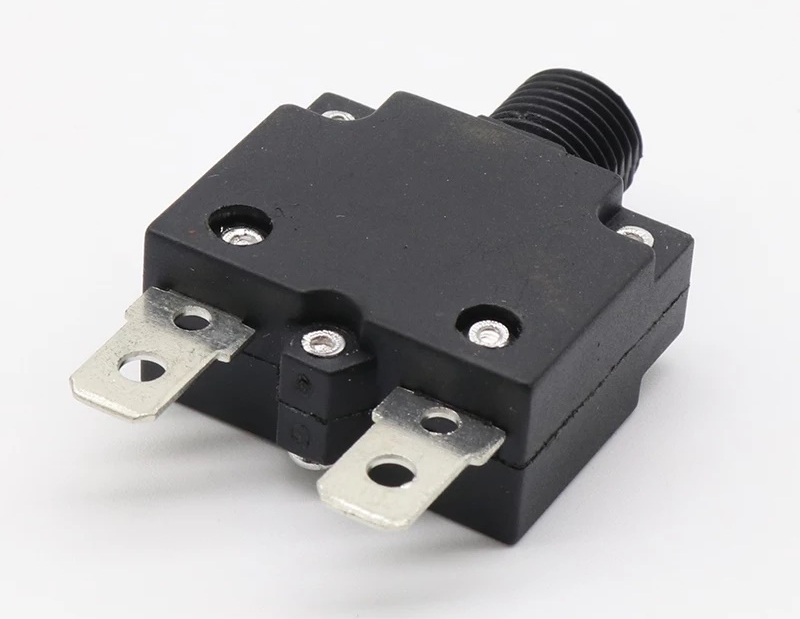 15 AMPER TERMİK ANAHTAR DEVRE KESİCİ YÜK RESETLİ SİGORTA 125/250V AC 32V DC 15A